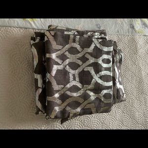 Lot of 8 panels has the look and feel of linen